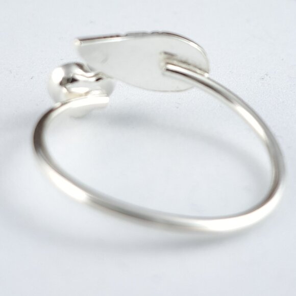 .950 Sterling Silver Wing and Black Stone Heart Ring - Picture 3 of 3